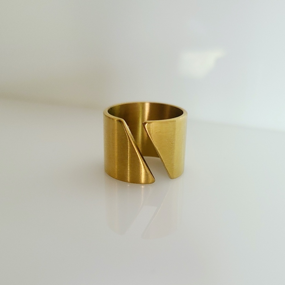 Zaya Ring